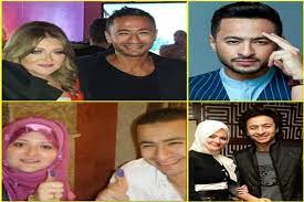 توفيت عمة الفنان المصري حمادة هلال ، السيدة أم محمد، ونعاها عبر صفحته الخاصة على موقع التواصل الإجتماعي، إذ كتب :إنا لله وإنا وتفاعل متابعو الفنان حمادة هلال مع منشوره، وأعربوا له عن حزنهم بسبب وفاة عمته، وقدموا له التعزية، وتمنوا من الله أن يتغمد الفقيدة بواسع. Ø£ÙˆÙ„ Ø¥Ø·Ù„Ø§Ù„Ø© Ù„Ø²ÙˆØ¬Ø© Ø­Ù…Ø§Ø¯Ø© Ù‡Ù„Ø§Ù„ Ø¨Ø¹Ø¯ Ø®Ù„Ø¹ Ø§Ù„Ø­Ø¬Ø§Ø¨ Ø¨ÙˆØ§Ø¨Ø© Ø£Ø®Ø¨Ø§Ø± Ø§Ù„ÙŠÙˆÙ… Ø§Ù„Ø¥Ù„ÙƒØªØ±ÙˆÙ†ÙŠØ©