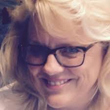 Lynn Fyfe's Instagram, Twitter & Facebook