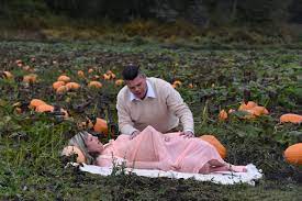 What is a couple's photoshoot? B C Couple Gives Birth To Alien Creature In Viral Maternity Photo Shoot Cbc News