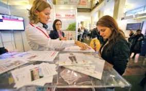 Târgul de joburi este organizat astfel încât persoanele care vin să aplice să poată să ne și cunoască mai bine, să le oferim posibilitatea de a vorbi cu directorii. Targul De Cariere In It Ajunge In Cluj 23 De Companii Isi Vor Prezenta Oferta Stirileprotv Ro