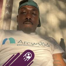 Chris Paul really said this to Devin Booker after torching the Knicks with  TWO dagger shots in the 4th! 😳😂 MVP CP3 🤫 WATCH:  https://www.instagram.com/p/COJwgmthGqI/?igshid=13bx7g022eg5s