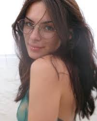 Laurel Wallace's Instagram, Twitter & Facebook