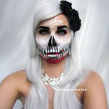 Skeleton Makeup Popsugar Beauty Haare Und Beauty