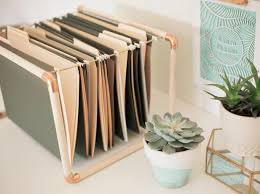Comment Amenager Un Coin Bureau A La Maison Diy Office Home Office Organization Diy Hanging