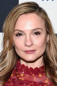 Reparto de Fin de la noche (película 2022). Dirigida por Jennifer Reeder