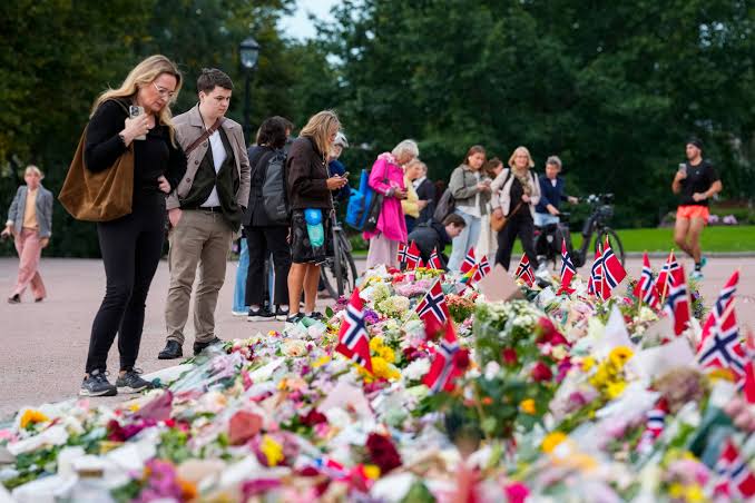 Norway's King Harald V dies at 89 and his son becomes King Haakon VIII : NPR