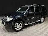 MITSUBISHI-PAJERO
