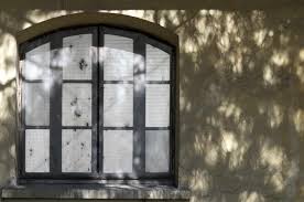Our local experts are ready to help you find just the right window treatment for your kitchen. How To Replace Broken Glass In A Single Pane Window
