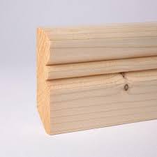 Wir stellen sockelleisten aus holz in verschiedensten formen, grössen und farben hier in schmerikon her. Sockelleisten Einfach Kleben So Geht S Leiste24 Blog