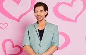 Tom wilson celebs go dating instagram. Who Is Celebrity Best Home Cook Star Tom Read Wilson