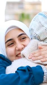 الأم ليسَت يوماً ، ولا شَهراً ولا سَنة ، الأم كُل العُمر ♥️