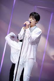 He is a lead dancer and lead vocalist for the group. Homipxlc Ehcom