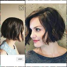 Short Wavy Textured Blunt Bob Modeles De Cheveux Cheveux Modele Cheveux Court