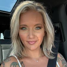 Peach is going to her first high school homecoming dance!!! 🥹🥹