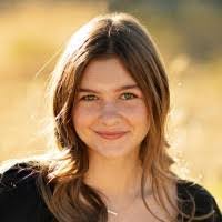 Jennifer Garnsey's Instagram, Twitter & Facebook