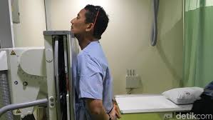 Rsud pasar minggu terus berusaha untuk meningkatkan pelayanan kepada pengunjung dan pasien rsud pasar minggu. Sandiaga Cek Kesehatan Di Rsud Pasar Minggu