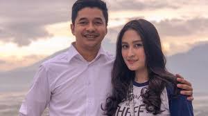 7 artis indonesia keturunan india, manisnya bikin diabetes. Biodata Angbeen Rishi Pacar Adly Fairuz Cucu Wakil Presiden Halaman All Tribun Jateng