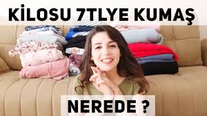 Esnekliği ve buruşmaya karşı dayanıklı yapısı ile özellikle kıyafetlerde sıklıkla kullanılan polyester, naylon, likra ve akrilik kumaşlar insan eliyle laboratuvarlarda yapılıp, hammadde bakımından daha ulaşılabilir ürünler. Kilosu 7 Tlye Kumas Izmir Kumas Alisverisi Youtube