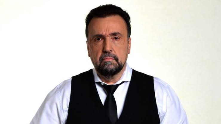 Roberto Navarro defendió al Indio Solari y destacó que "tiene un avión y se  preocupa por los pobres" | TN