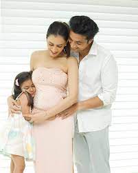 Meri Aashiqui Tum Se Hi' actor Smriti Khanna, husband Gautam Gupta soon to welcome their second child