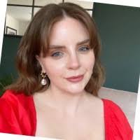 Lucinda Erickson's Instagram, Twitter & Facebook