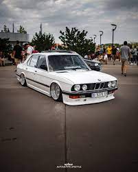 oslow de raceism swap airsuspension airlift d2racing bmw bmwe28 e28 bimmer bimmergirl auto car coche clasiccar clasico bmw e28 bmw bmw e34