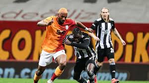 5.dakikada sol kanattan caner geldi yerden ortasını savunma uzaklaştırdı. Zhurlbyzh0p3tm