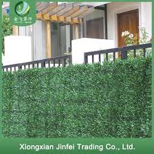 There are two types of leaves that are more complex and natural. Outdoor Faux Ivy Vine Leaf Privacy Fence Screen Artificial Hedge Fence For Outdoor Garden Backyard Home Decor China Artificial Plant And Fence Price Made In China Com