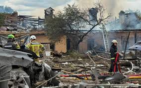 Russian ballistic strike kills 10 after Ukraine’s Zelenskyy hosts US company making Patriots
