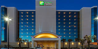 It boasts a outdoor pool, hot tub, fire pit, and barbecue facilities. Virginia Beach Oceanfront Hotels Holiday Inn Express Suites Va Beach Oceanfront