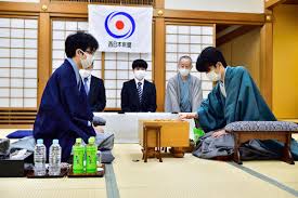 Shogi (将棋 shōgi), or japanese chess, is the most popular of a family of chess variants native to japan. è—¤äº•è¡å¤ªçŽ‹ä½ è±Šå³¶å°†ä¹‹ç«œçŽ‹ã¨ã®å¯¾å±€å†é–‹ å‹ã¦ã°çŽ‹ä½æˆ¦åˆé˜²è¡›ã«çŽ‹æ‰‹ ç¤¾ä¼šå†™çœŸãƒ‹ãƒ¥ãƒ¼ã‚¹ æ—¥åˆŠã‚¹ãƒãƒ¼ãƒ„