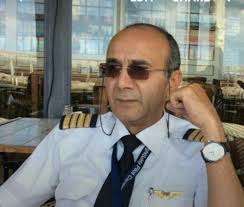 وقد توفي الشيخ محمد أيوب رحمه الله سنة 1437 هـ الموافق ل 2019 م. Ø£ÙˆÙ‚Ù Ø¹Ù† Ø§Ù„Ø¹Ù…Ù„ Ø¨Ø³Ø¨Ø¨ Ù…Ø´ÙƒÙ„Ø© Ù…Ø¹ Ù…Ø­Ù…Ø¯ Ø±Ù…Ø¶Ø§Ù† ÙˆÙØ§Ø© Ø§Ù„Ø·ÙŠØ§Ø± Ø£Ø´Ø±Ù Ø£Ø¨Ùˆ Ø§Ù„ÙŠØ³Ø± Ø§Ù„Ø­Ø±Ø©