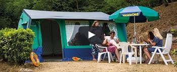Sur flic en flac, face au soleil couchant, l'hôtel est contigu à l'hôtel sugar beach de la même … Campen Im Luxuriosen Bungalowzelt Vacansoleil