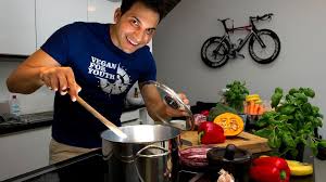 3 super rezepte von attila hildmann. Attila Hildmann Wehrt Sich Gegen Kritik An Seinem Korper Stern De