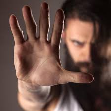 Mau modus pegang tangan, mau pegang pinggul, mau tangan masuk saku jaket, atau dengan alasan apapun berboncengan dengan lawan jenis atau sejenis idealnya memang harus berdempetan seperti memeluk. 6 Hal Vital Yang Bisa Diketahui Wanita Dari Tangan Pria Lifestyle Liputan6 Com