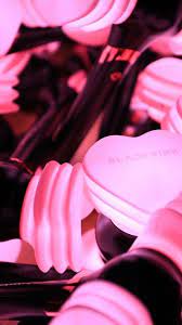 Pin By Danuska Byork On Music Lisa Blackpink Wallpaper Apple Logo Wallpaper Blackpink