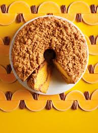 Gateau A La Courge Et Crumble De Pacanes Coffee Cake Ricardo Recipe In 2020 Squash Cakes Coffee Cake Desserts