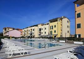 Nei periodi estivi, puoi trovare tante offerte speciali per ferragosto a caorle in appartamento fronte mare, vicini alla spiaggia di ponente e di levante o al centro storico di caorle. Appartamenti In Affitto A Caorle Agenzia Lampo