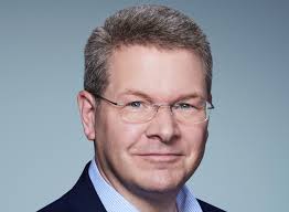 Donald Trump Watches the Super Bowl Alongside Melania at His Florida Golf  Club