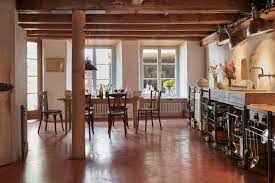 A son décès, arrivé au mois de septembre,. Rebarbeiterhaus Stiftung Ferien Im Baudenkmal