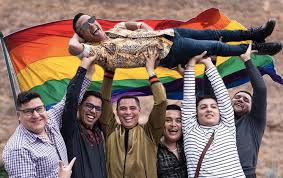 Programa radial conducido por pedro moreno los domingos de 7 a 9hs por am 1220 @ecomedios1220. Grupo Firme Grabo Un Videoclip Con Tematica Gay Soy Grupero