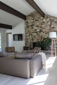 exposed wood beams and white painted ceilings poutre plafonds poutres peintes poutre bois