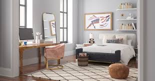 These Zoom Backgrounds Let You Work From Iconic Pop Culture Homes In 2020 Carrie Bradshaw Apartment White Bed Frame Home Decor