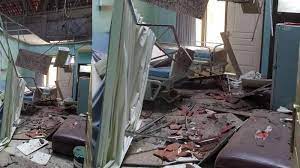 Gempa bumi malang 2021 adalah gempa bumi berkekuatan 6,1 mw yang terjadi pada 10 april 2021 pada pukul 14:00 wib dengan kedalaman gempa 80 km. Digoyang Gempa Di Malang Atap Ruang Cempaka Rsud Mardi Waluyo Kota Blitar Ambrol Surya