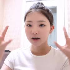 yeonji se sincera con las potaxies 😨😨@tripleS #socorrojesuis #ayuda ...