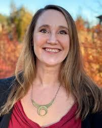 Louise Craven's Instagram, Twitter & Facebook