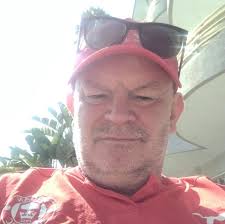 If you have never stepped foot in this garden, then you must support a  tinpot football club… 😅 🏟️