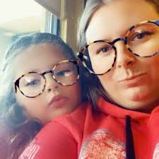 Kitty Mayle's Instagram, Twitter & Facebook