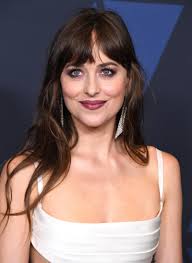 Jul 01, 2021 · curtain bangs for curly hair works on thick hair too! Curtain Bangs 10 Stars Zeigen Wie Wir Den Pony Trend Jetzt Stylen Vogue Germany