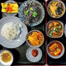 Ayam Buah Keluak Babi Pontay And Other Nyonya Favourites At Tingkat Peramakan Paya Lebar Sgeats Sgrestaurant Tingkatpm Tingkatperamakan Pe Eat Singapore